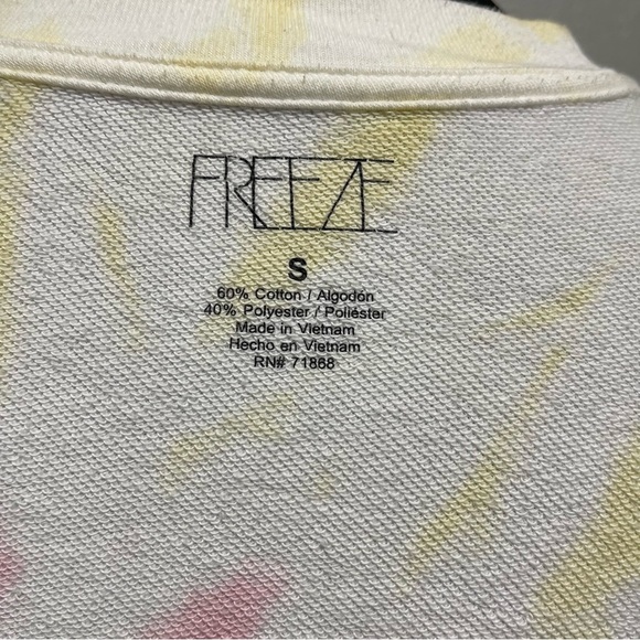 Freeze Pastel Colored Tie Dye Butterfly Printed Boho Crewneck Sweatshirt Small - Picture 6 of 7